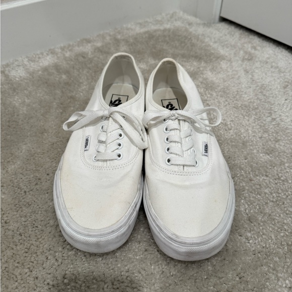 Vans Authentic - All White - Size 9.5 - Picture 1 of 6